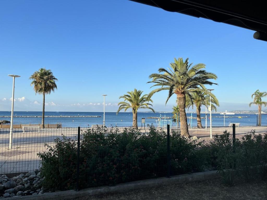 Apartment Luxurious On The Saint-Laurent-du-Var